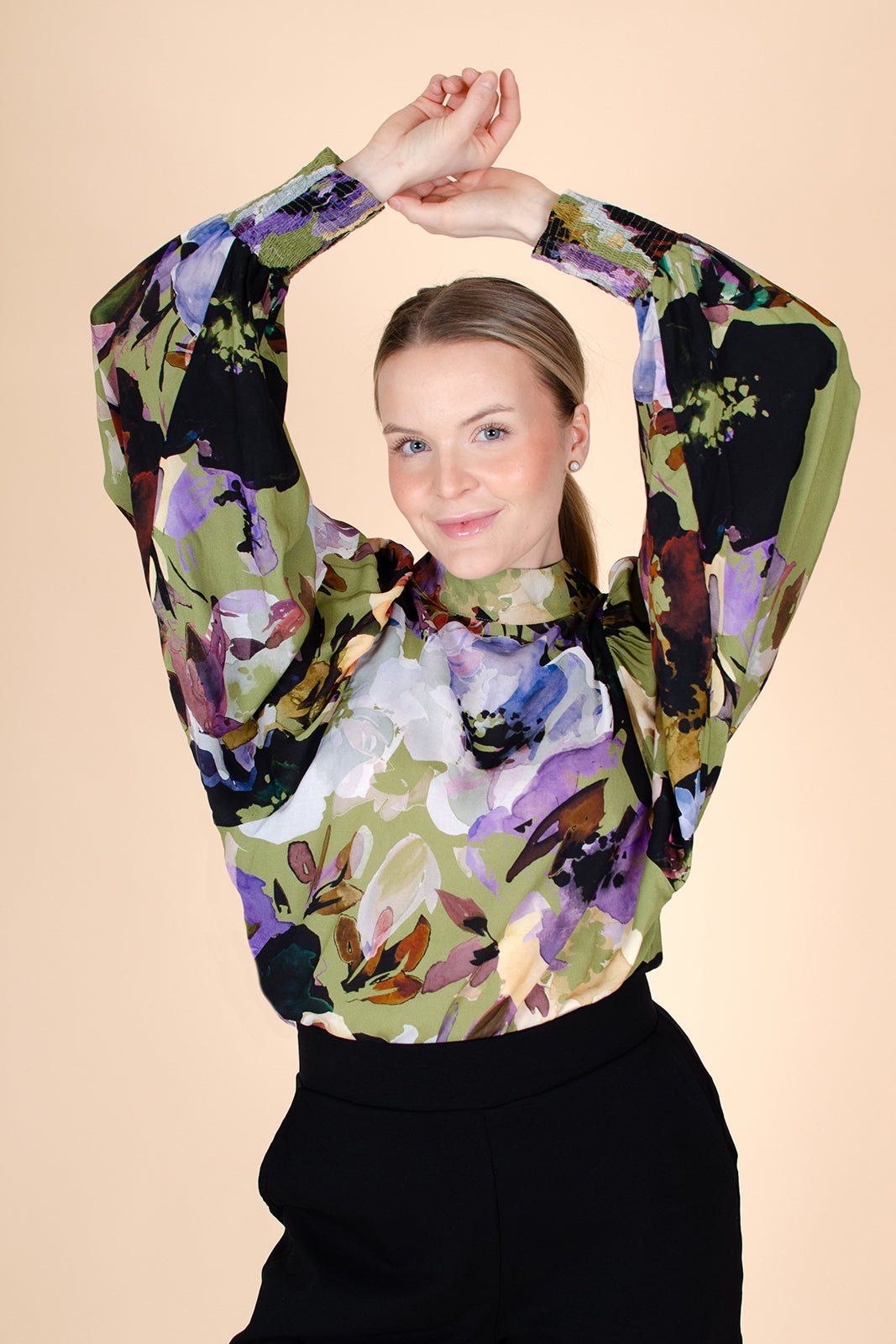 Puff Blouse, Olive Anemone - Kaiko Clothing Company Oy