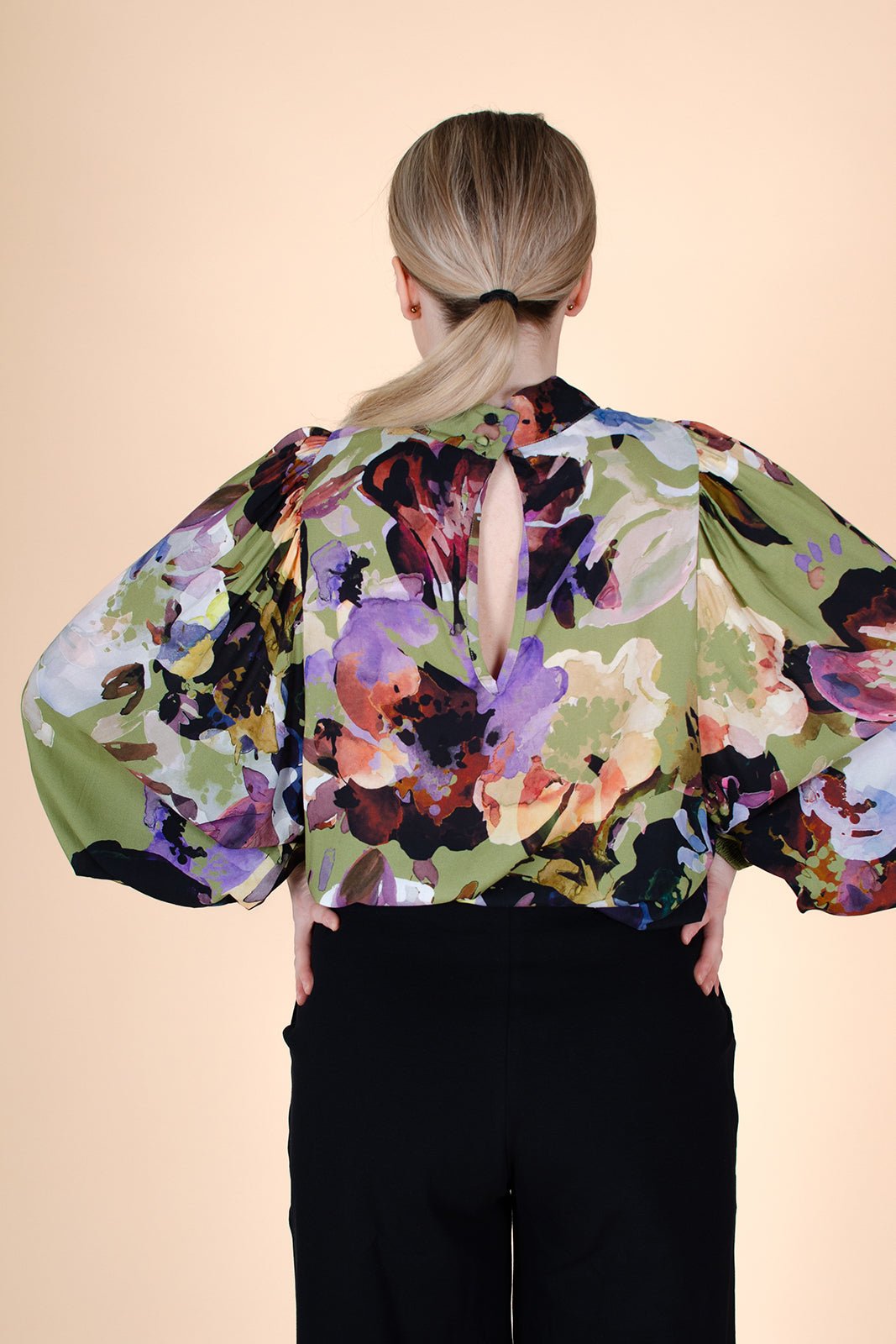 Puff Blouse, Olive Anemone - Kaiko Clothing Company Oy