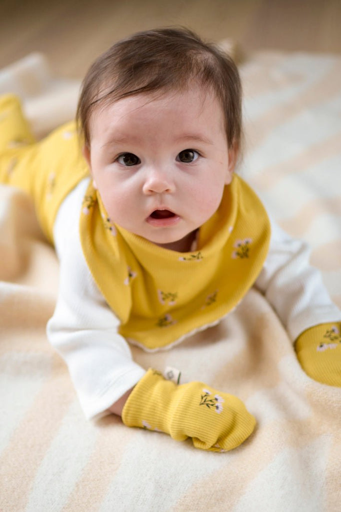 Triangle Scarf, Golden Daisies - Kaiko Clothing Company Oy